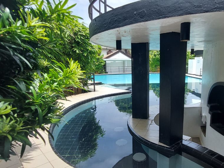 Garden Beach Hotel exterior