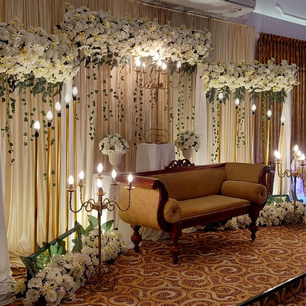 Wedding celebration at Garden Beach Hotel Kalutara